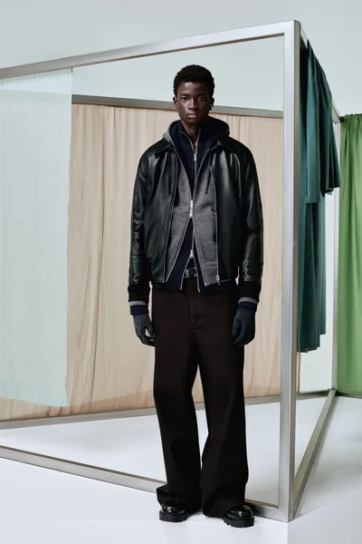 Look 18